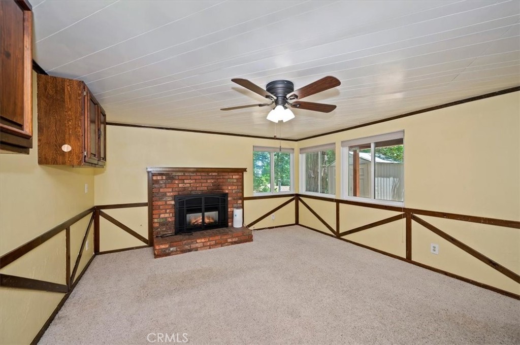 363 Castle Gate Property Photo 28