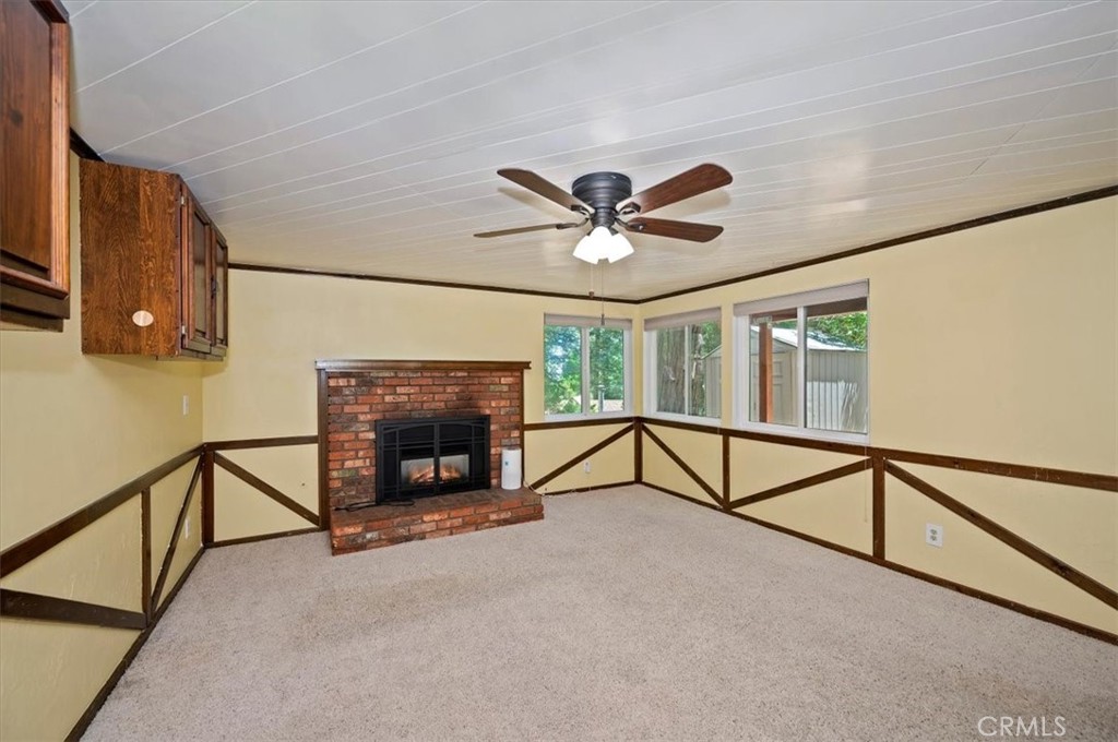 363 Castle Gate Property Photo 28