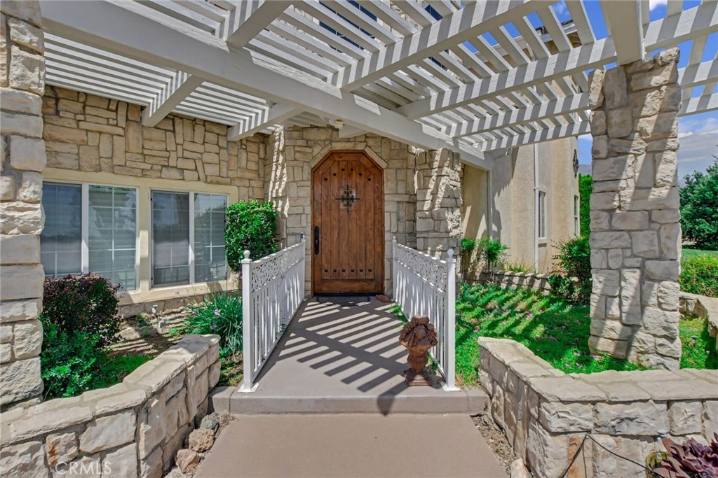 10389 Walnut Grove Court Property Photo 4
