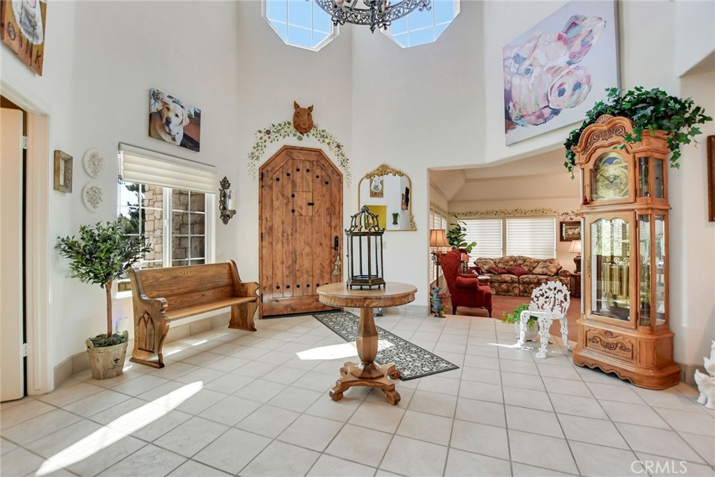 10389 Walnut Grove Court Property Photo 6