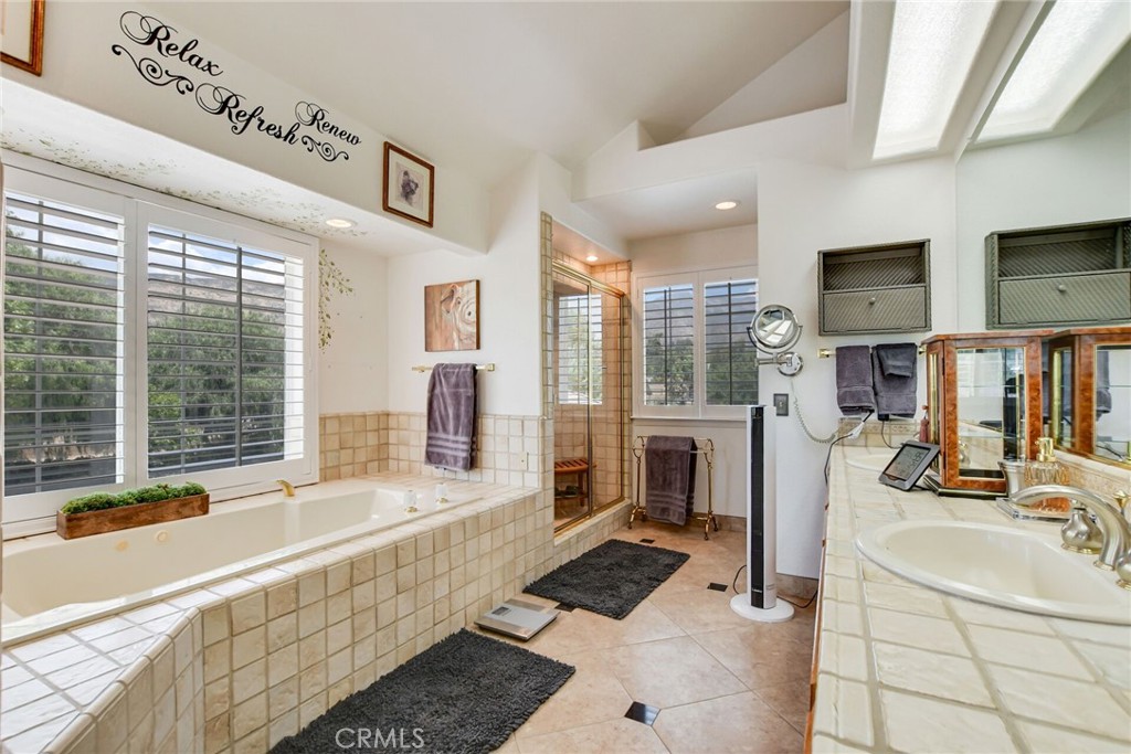 10389 Walnut Grove Court Property Photo 30