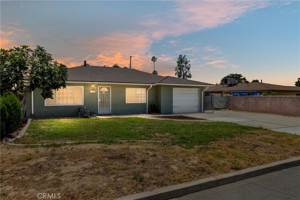 27143 Norwood Property Photo 1