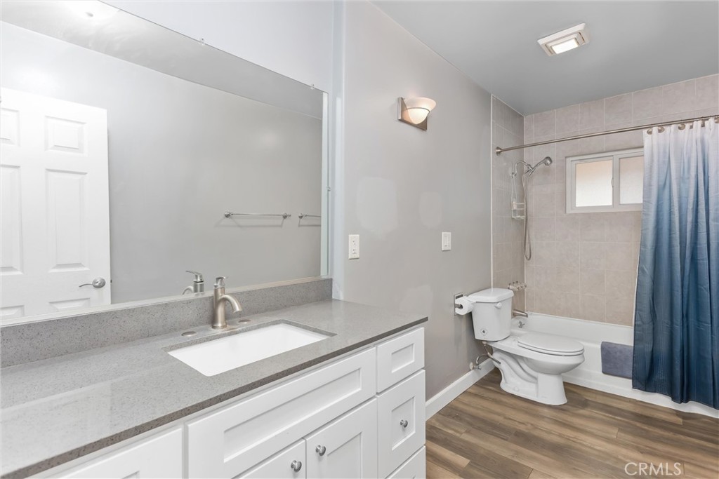 27143 Norwood Property Photo 11