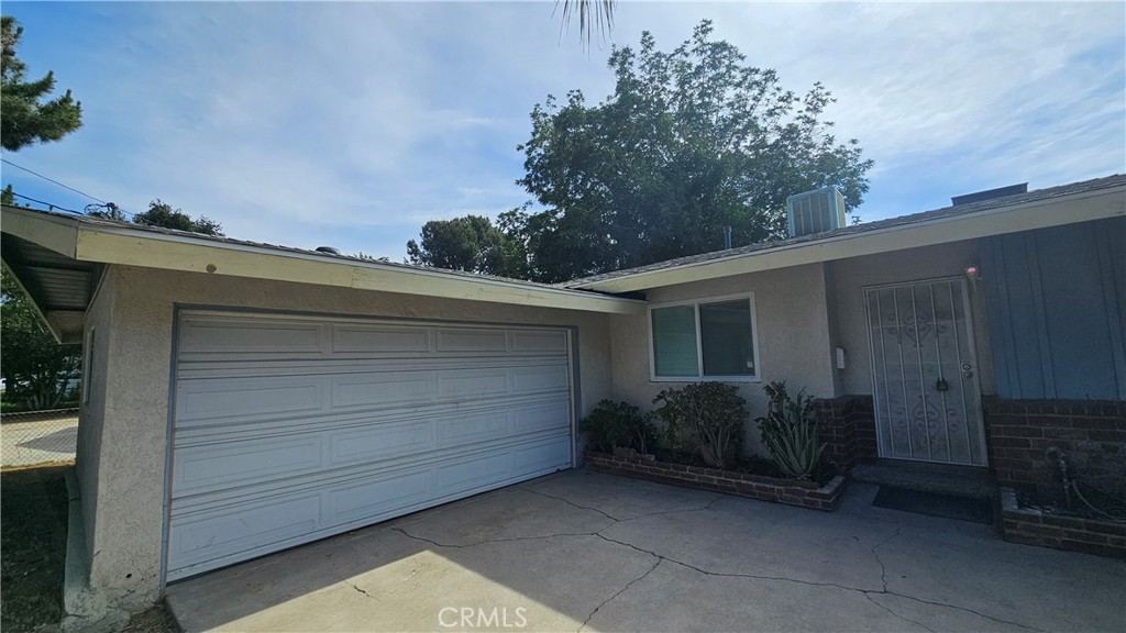 3469 N F Property Photo 2