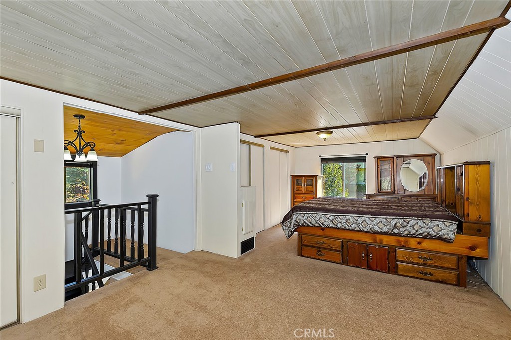863 Oak Property Photo 19