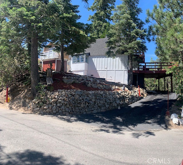 26325 Lake Forest Property Photo 1