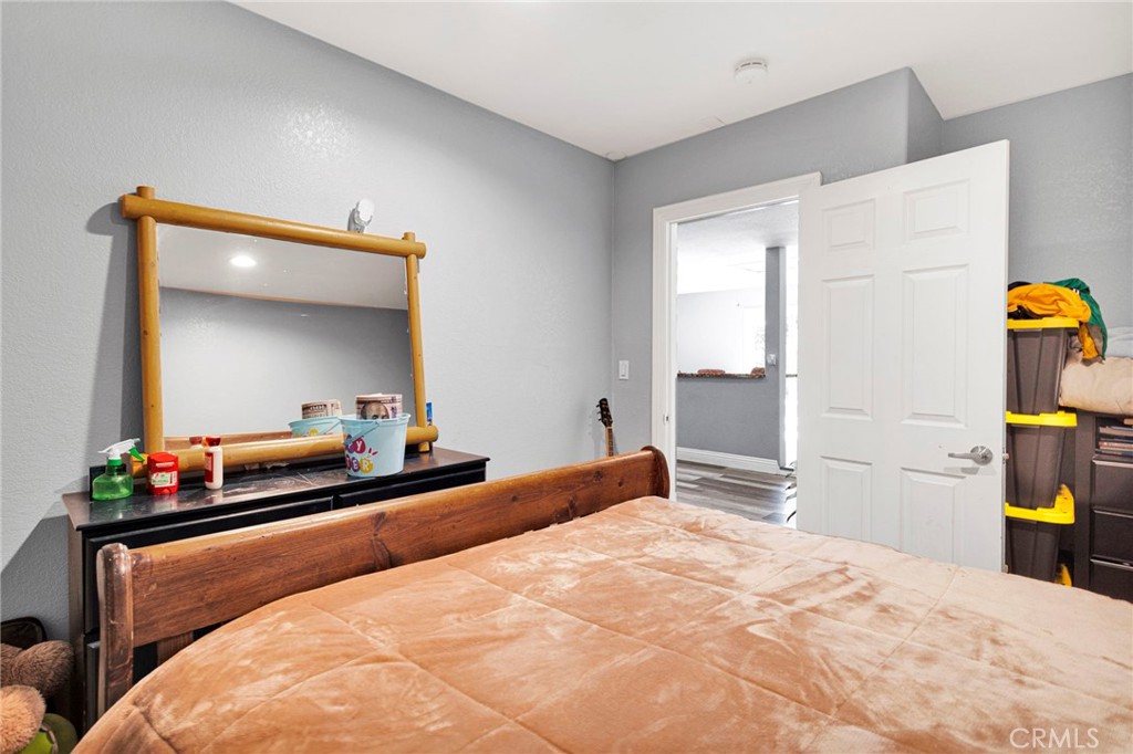 18190 Country Glen Property Photo 24