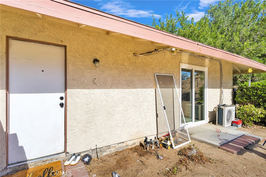 18190 Country Glen Property Photo 25