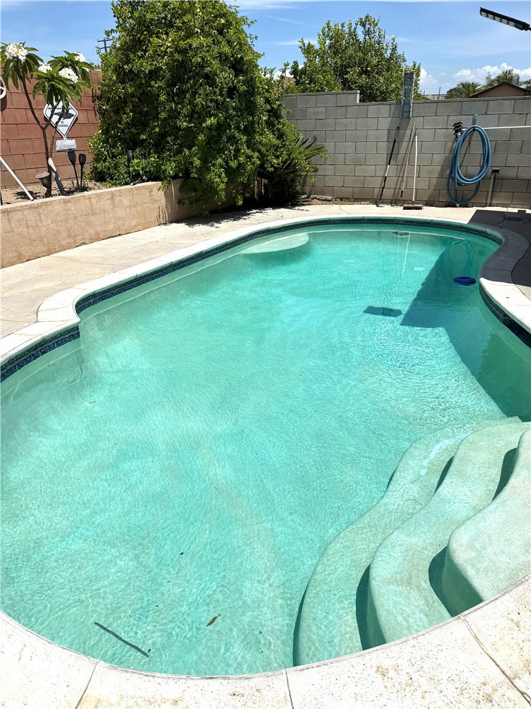 15184 Macadamia Court Property Photo 2