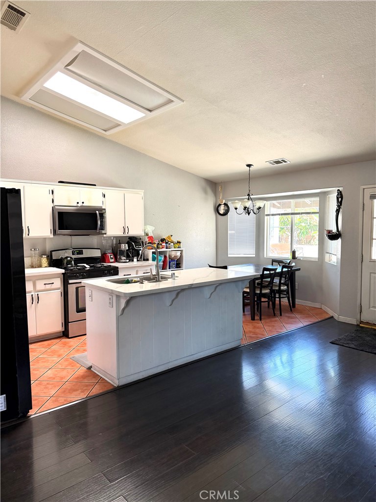 15184 Macadamia Court Property Photo 8