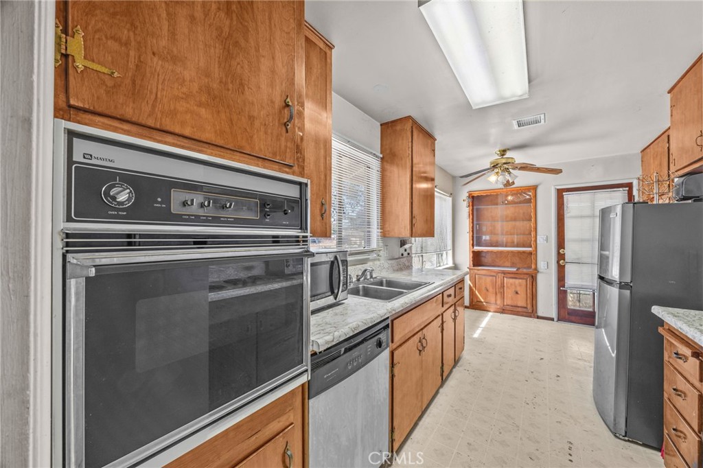 8811 California Property Photo 5