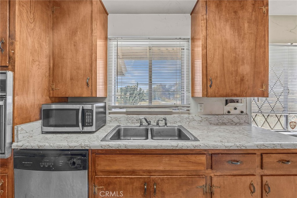 8811 California Property Photo 6