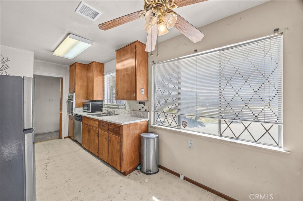 8811 California Property Photo 9
