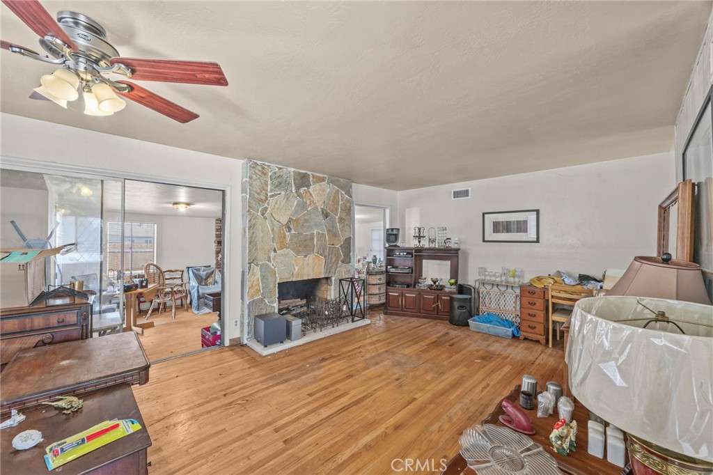 8811 California Property Photo 11