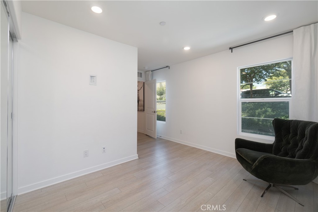 27659 S Rockcrest Property Photo 10