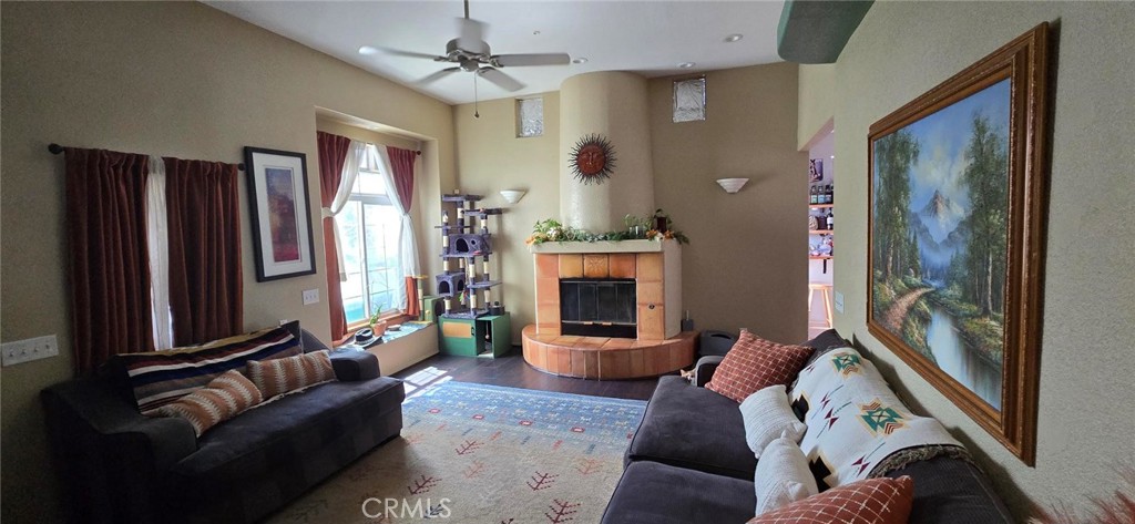 12225 Sumac Property Photo 5