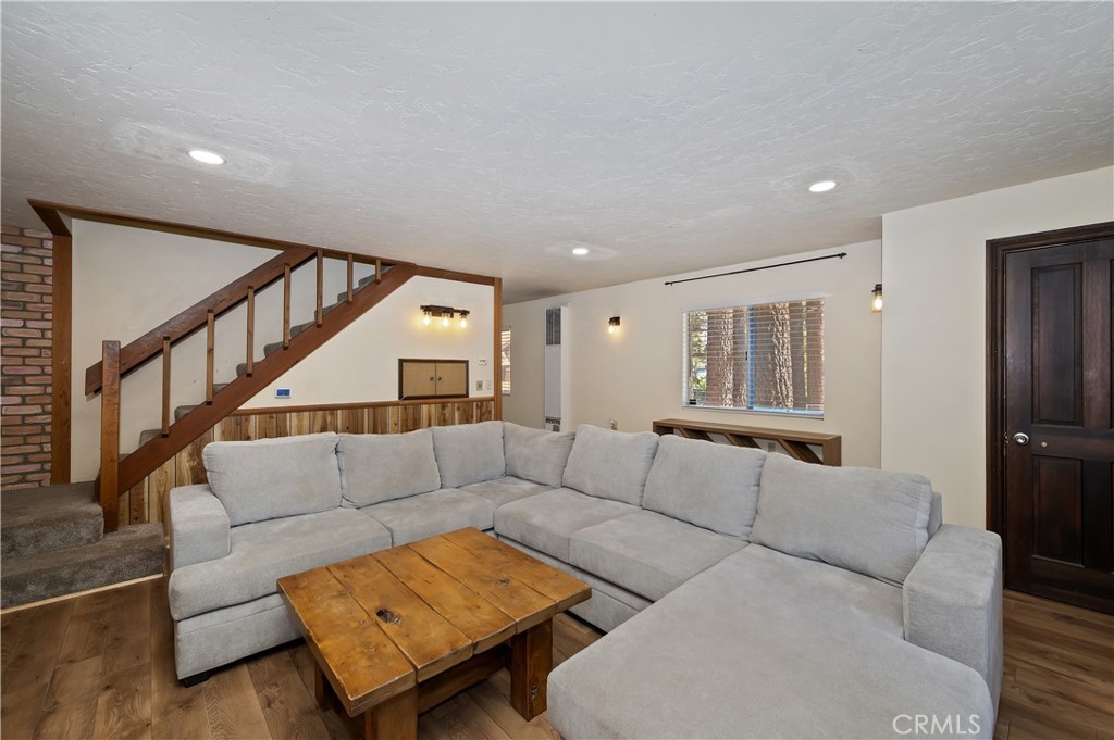 1124 Myrtle Avenue Property Photo 17