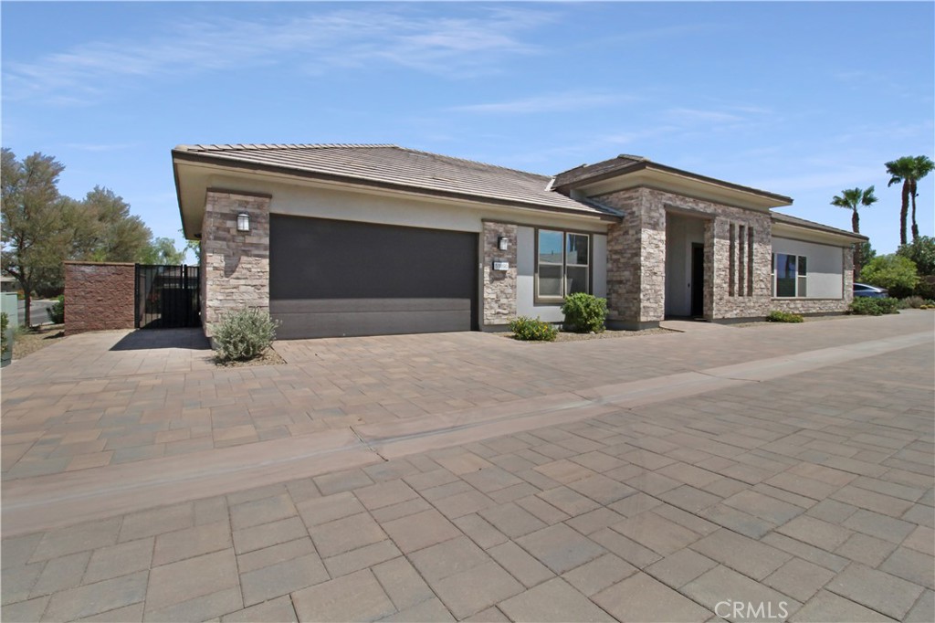51890 Sawtooth Court Property Photo 38