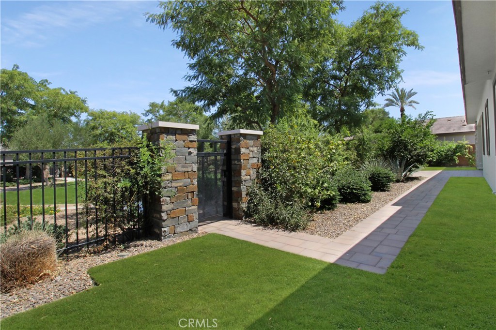 51890 Sawtooth Court Property Photo 45