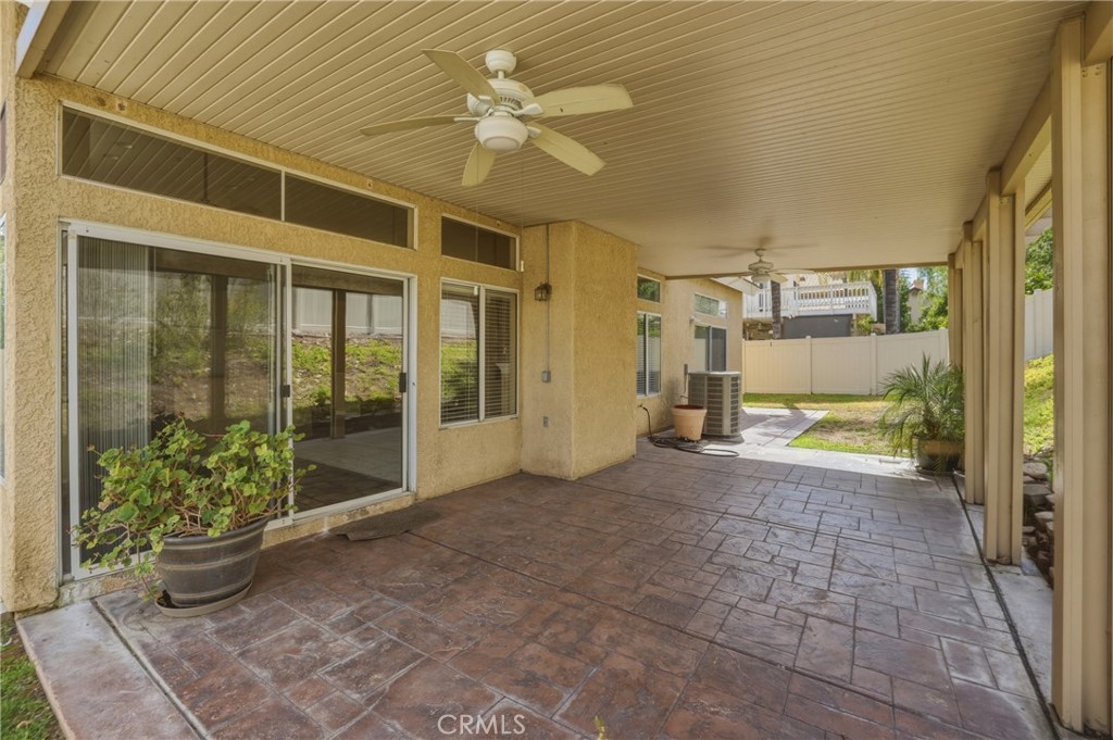 28346 Saffron Avenue Property Photo 7