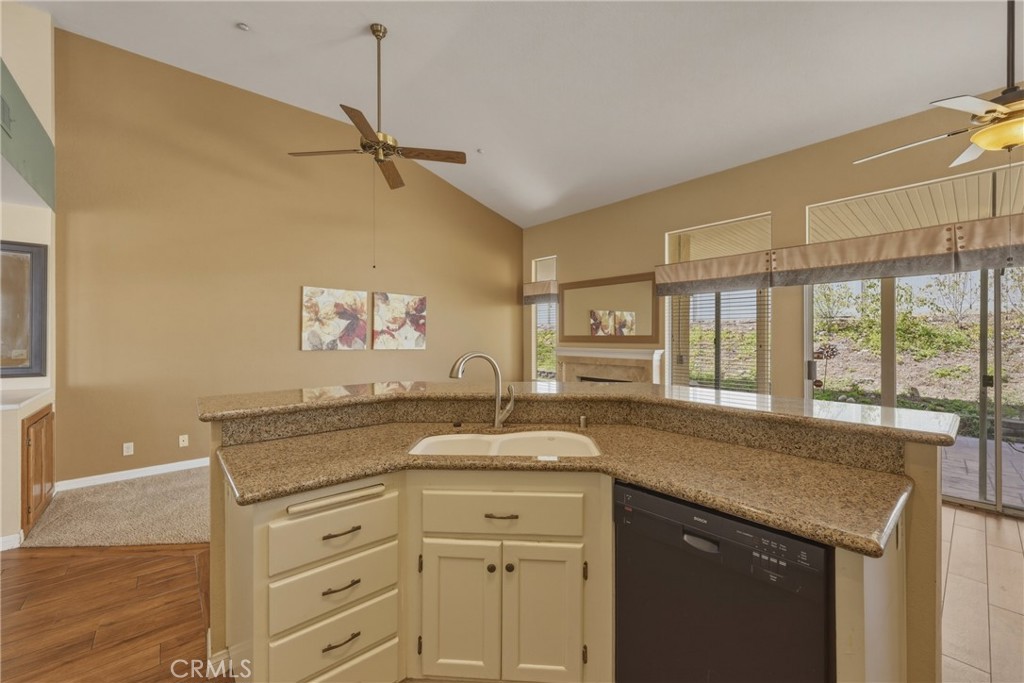 28346 Saffron Avenue Property Photo 12