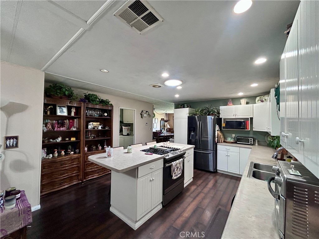 15500 Bubbling Wells Road 311 Property Photo 7
