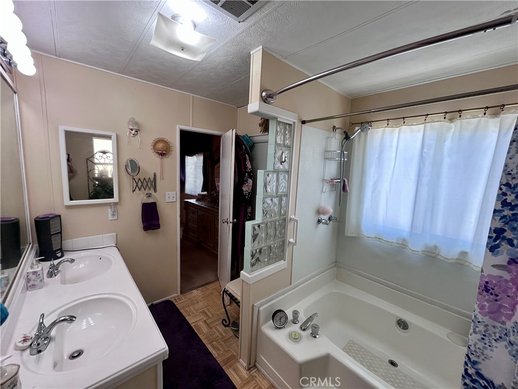 15500 Bubbling Wells Road 311 Property Photo 19