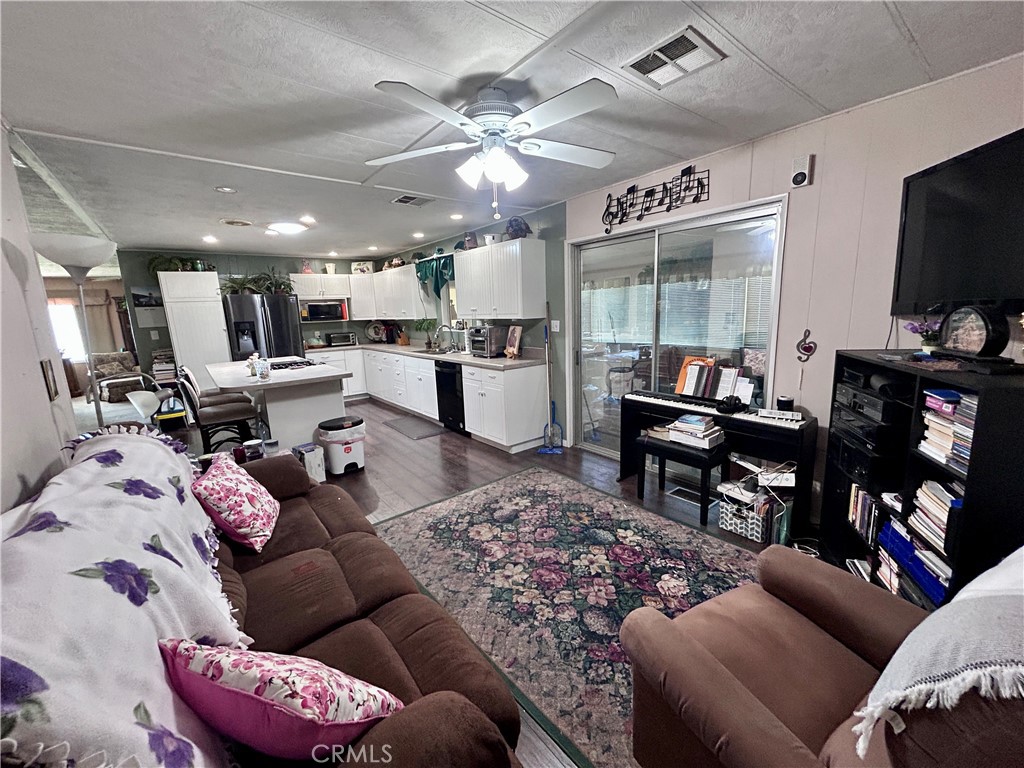 15500 Bubbling Wells Road 311 Property Photo 28