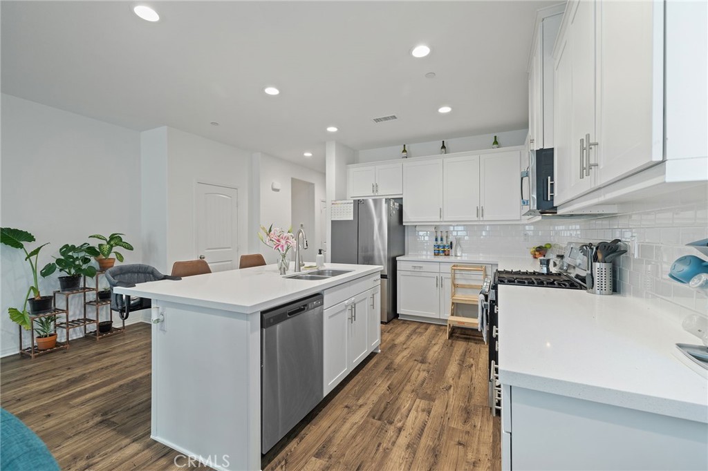 14098 Hera Property Photo 8