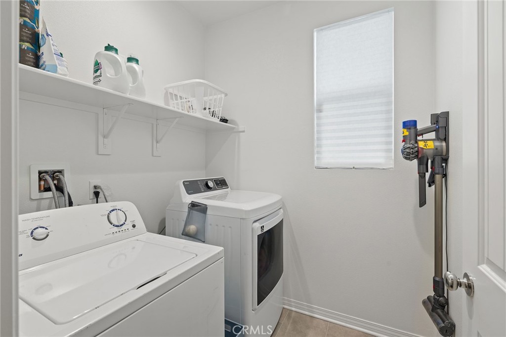 14098 Hera Property Photo 9