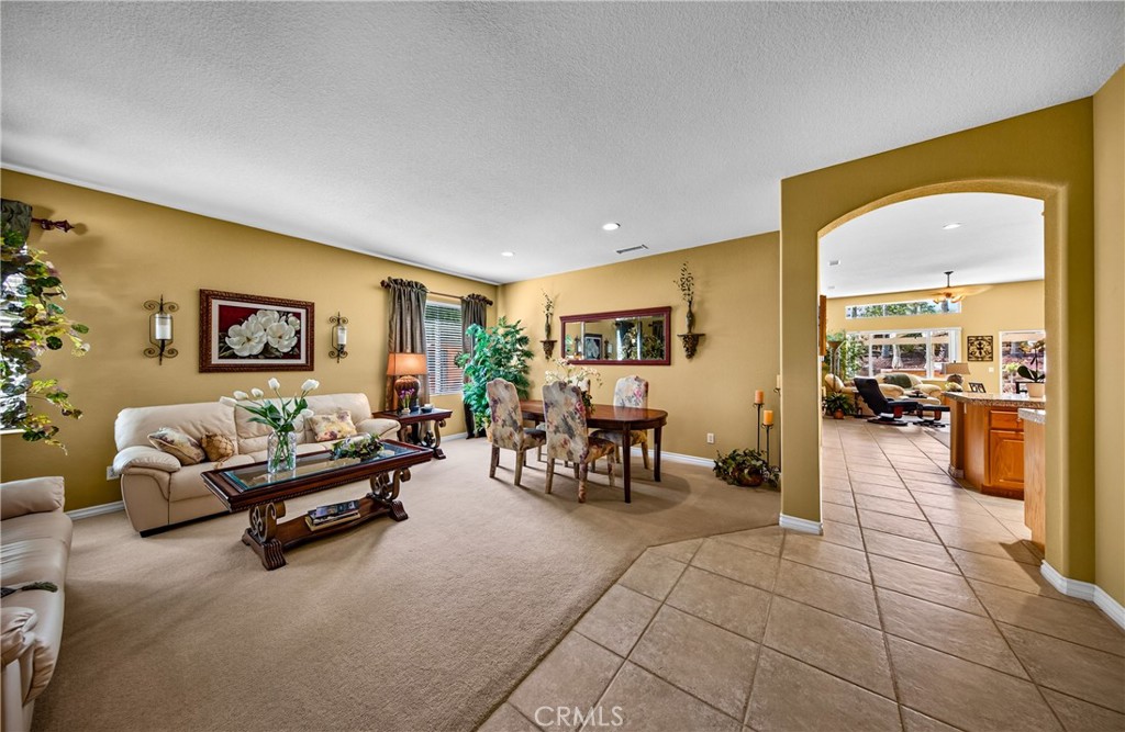 12599 Avocado Property Photo 7