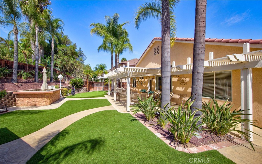 12599 Avocado Property Photo 25