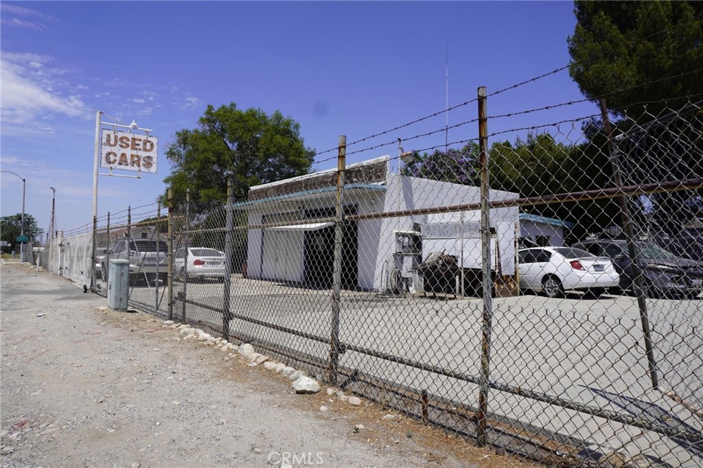 26578 5th St Property Photo 1