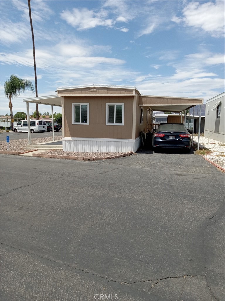 1600 S San Jacinto Avenue 56 Property Photo 3