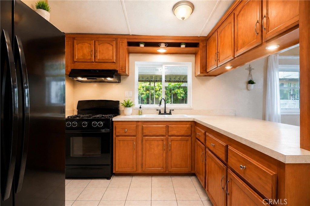 494 S Macy 63 Property Photo 3
