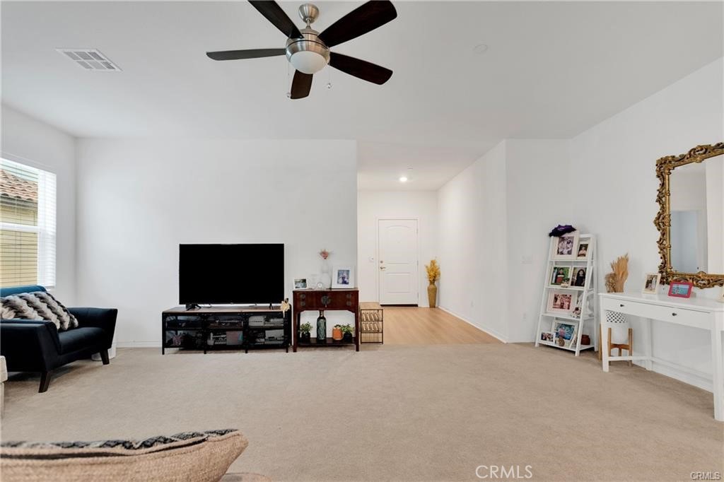 16811 Desert Star Street Property Photo 5