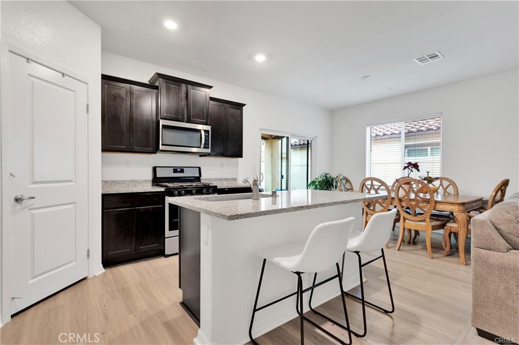 16811 Desert Star Street Property Photo 8