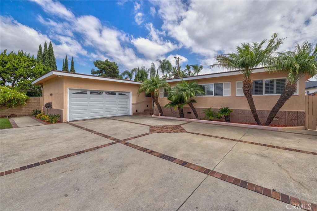 12392 Morrie Property Photo 3