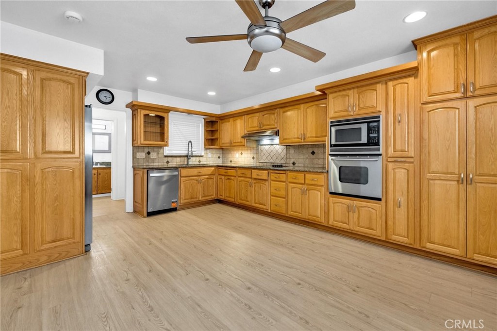 12392 Morrie Property Photo 4