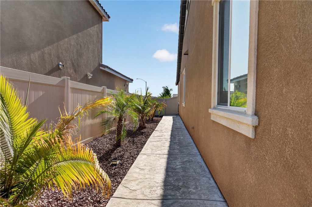 15450 Black Shadow Property Photo 19
