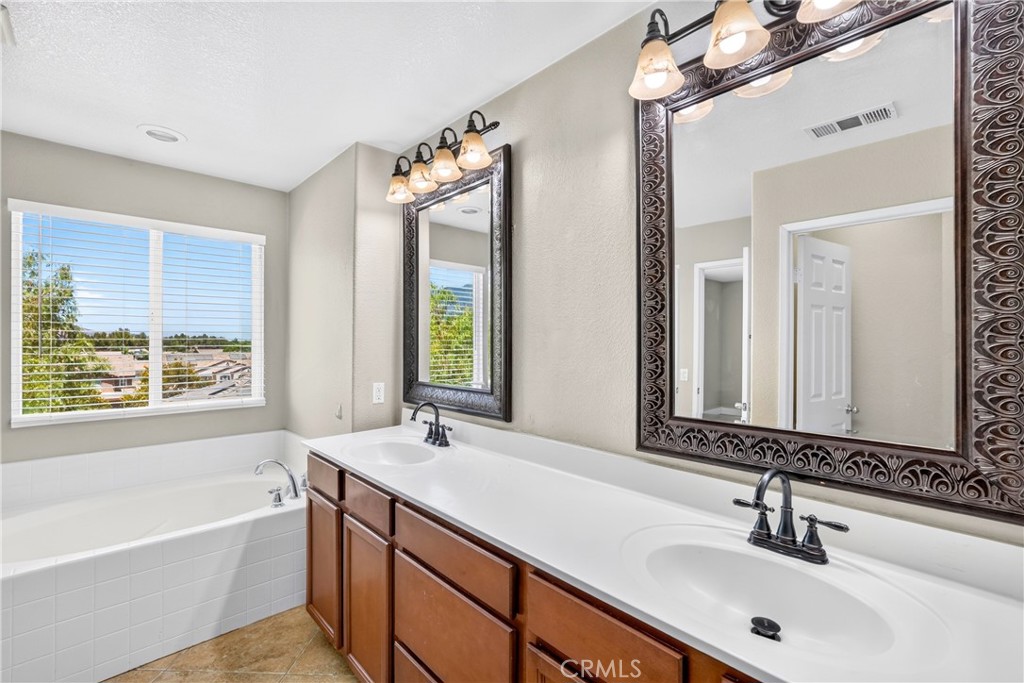 10918 Clover Property Photo 28