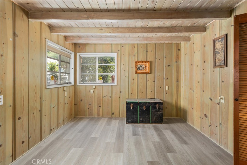 208 Lytle Property Photo 17