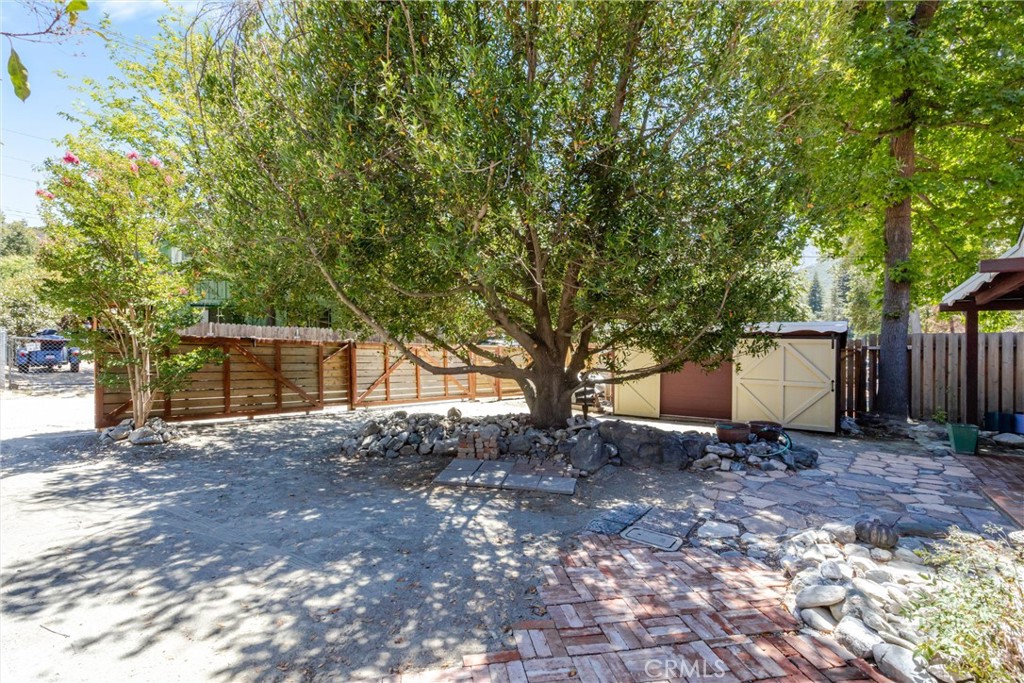 208 Lytle Property Photo 29