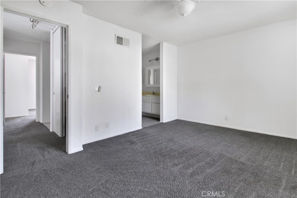 48944 Desert Flower Drive Property Photo 9