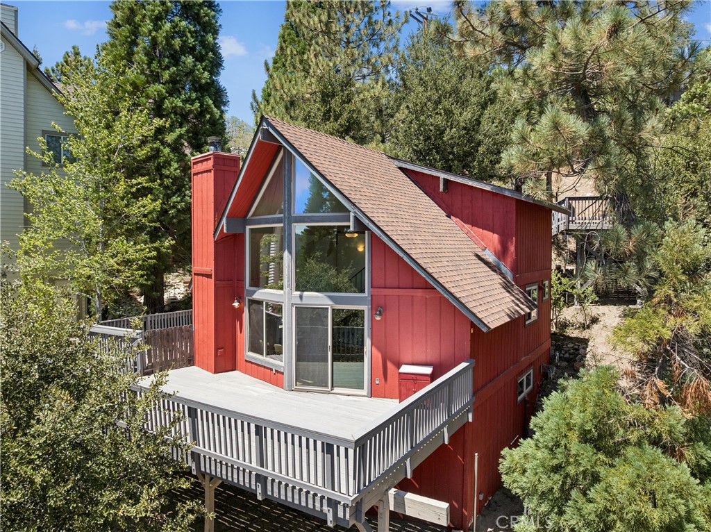 27711 Alpen Property Photo 1