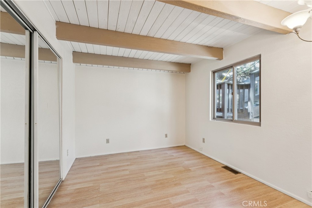 27711 Alpen Property Photo 13