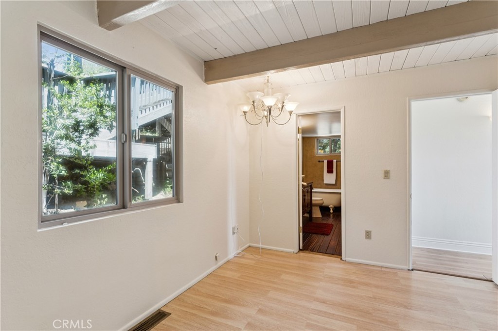 27711 Alpen Property Photo 15