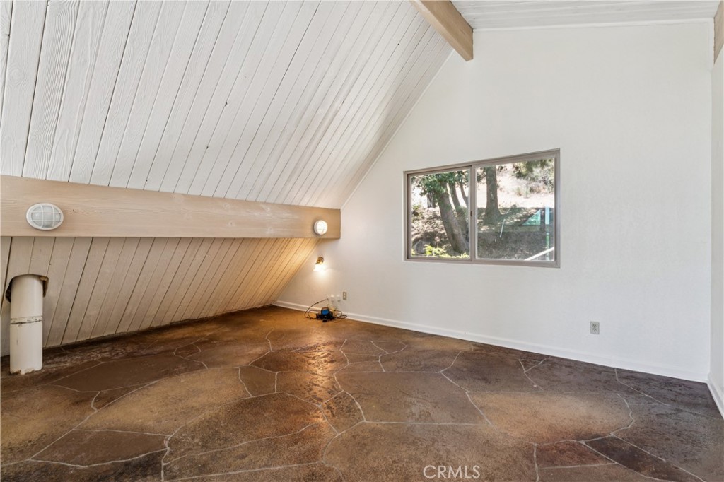 27711 Alpen Property Photo 18