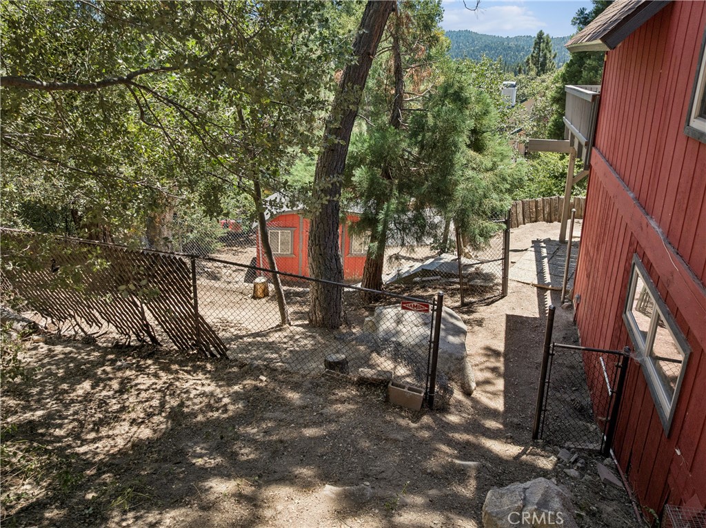 27711 Alpen Property Photo 32
