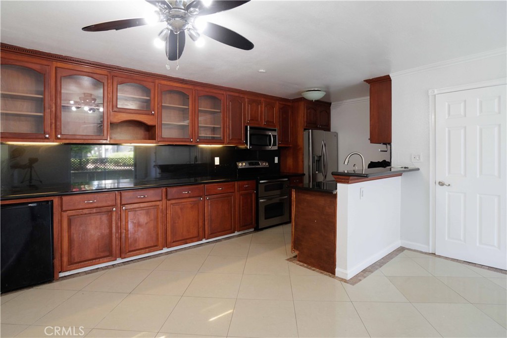 23266 Orange 1 Property Photo 3